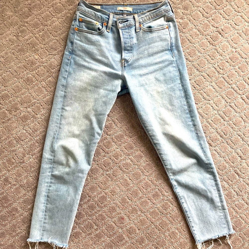 Levi’s Wedgie Ankle Jeans